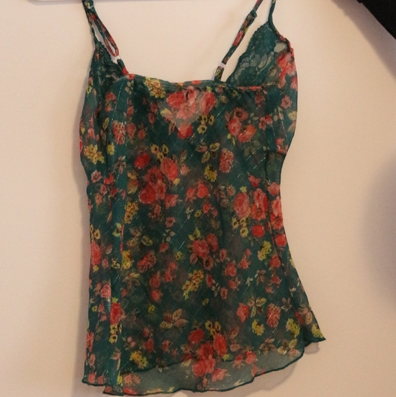 Flowery top - Picture 2 of 2